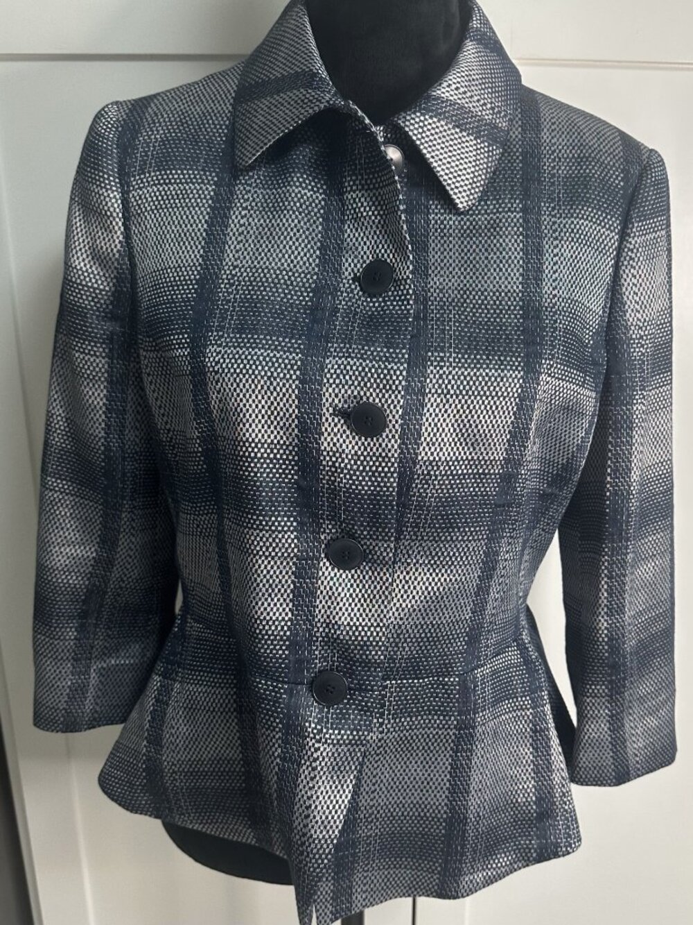 Emporio Armani Linen Fitted Women Suit jacket Size 44 (Eu) Silver Blue Italian